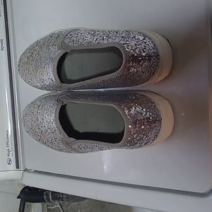 CloudWalkers silver sequins flat / sneaker  size 12w  previously used .